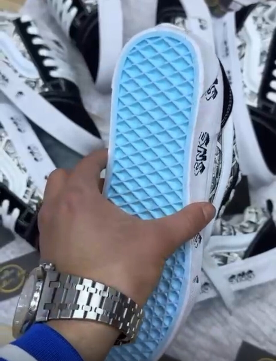 Baskets tendance noir et blanc