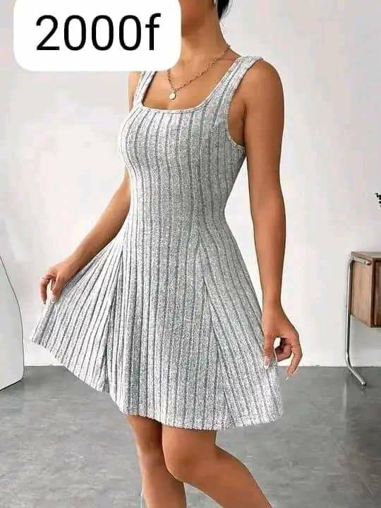 Robe pull côtelée élégante