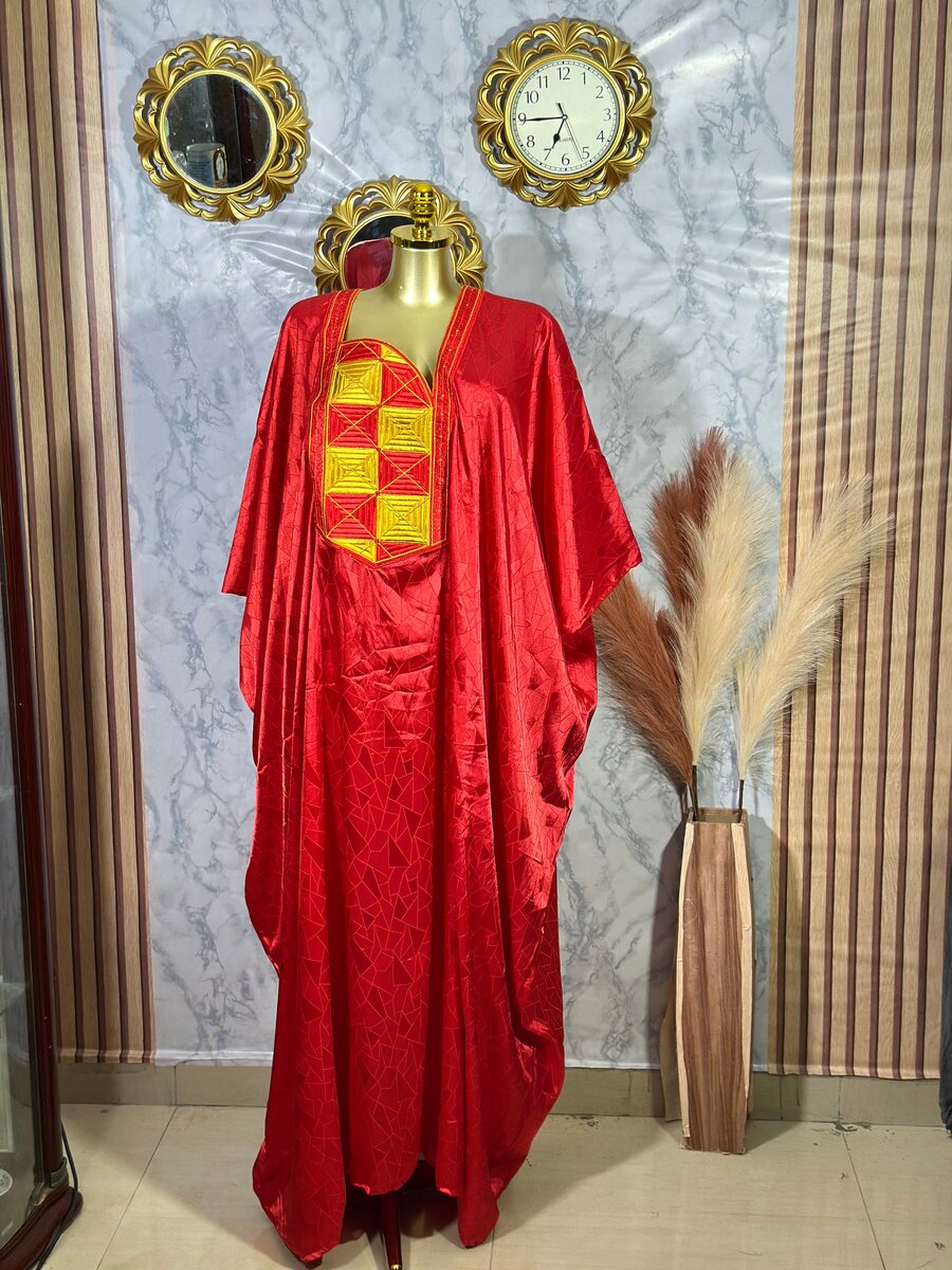 Robe Kaftan Rouge Éclatant