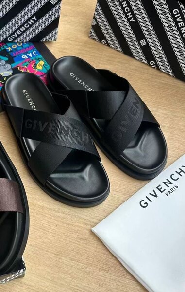 Sandales en cuir élégantes