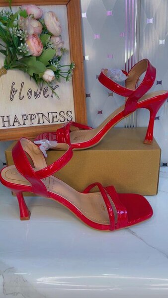 Sandales élégantes à talons hauts