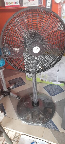 Ventilateur sur pied iLux