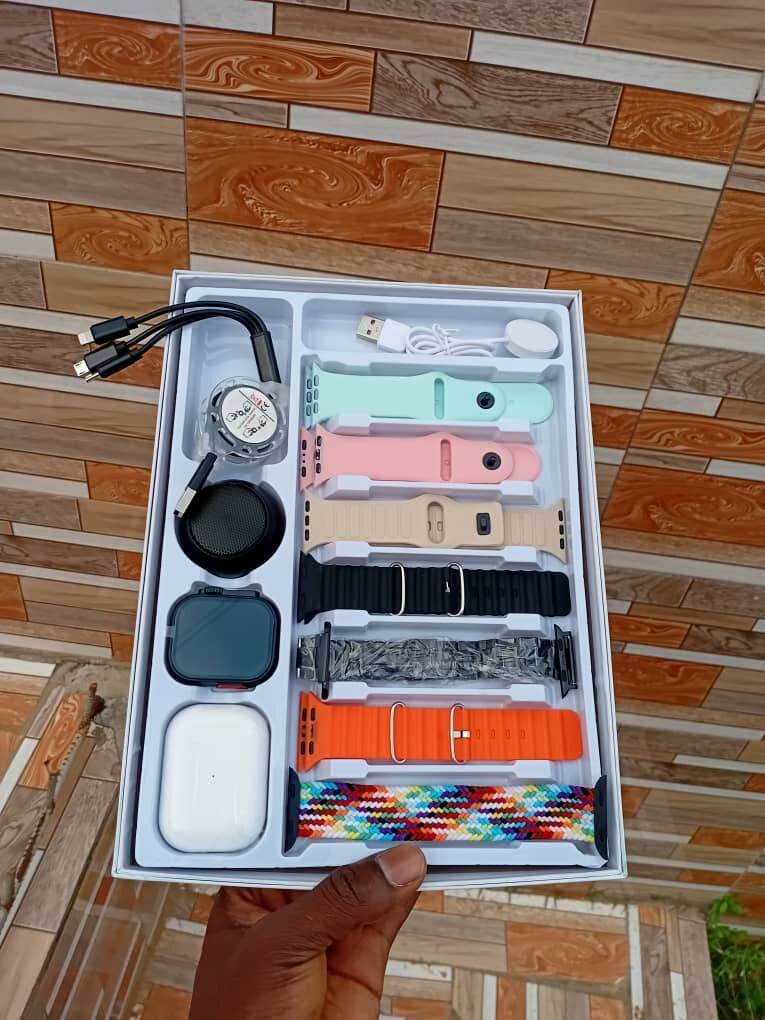 Lot montre intelligente et bracelets interchangeables