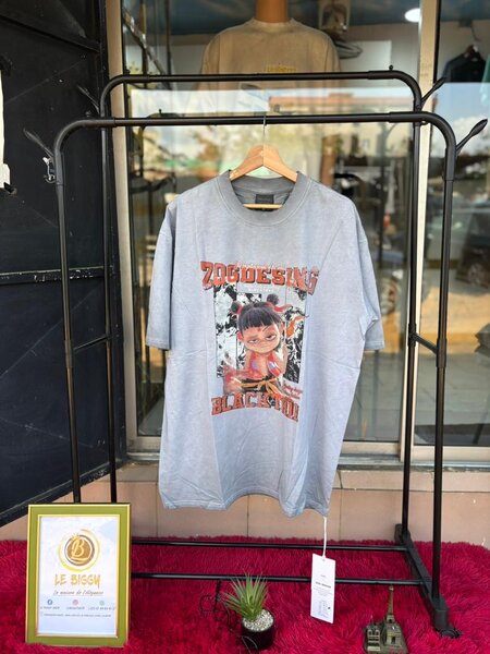 T-shirt imprimé graphique gris