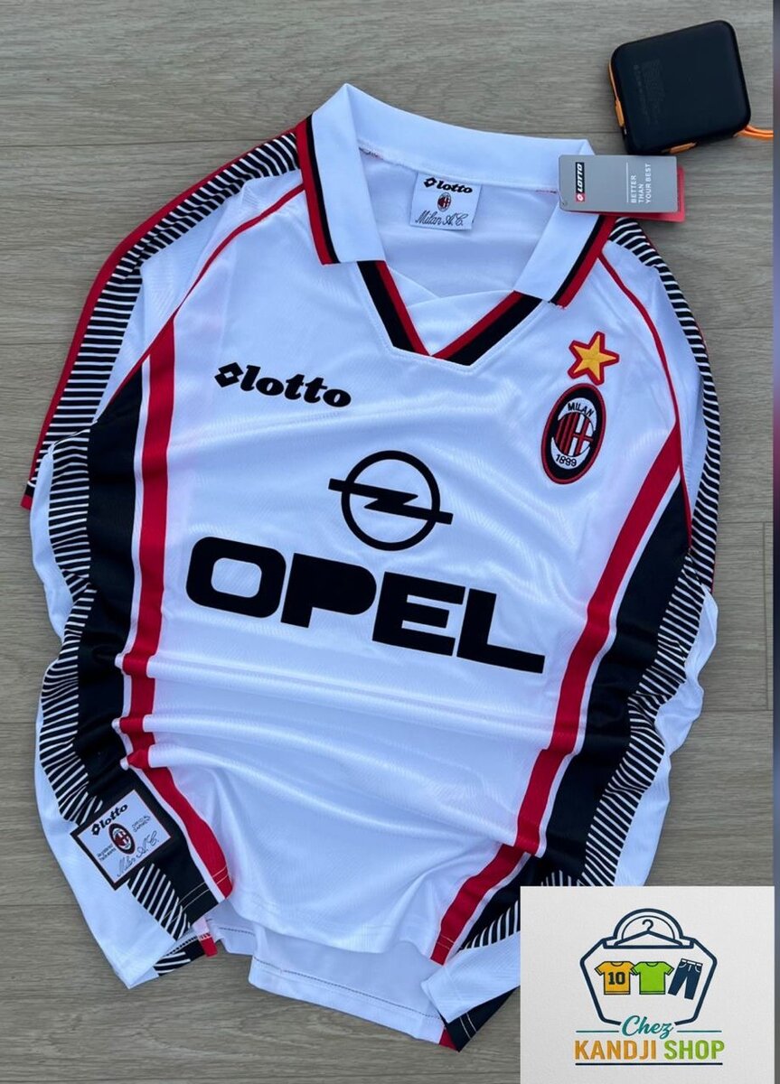 Maillot de football rétro Milan