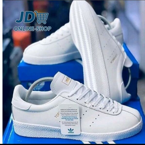 Baskets adidasblanches en cuir
