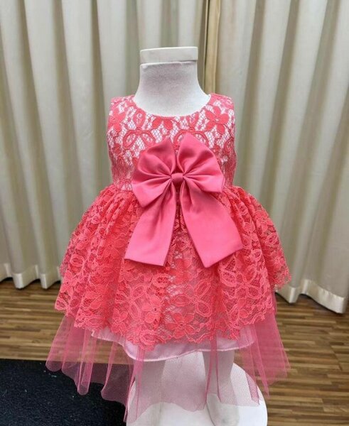 Robe en dentelle pour fille