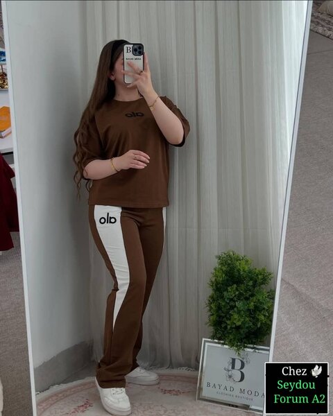 Ensemble de jogging marron