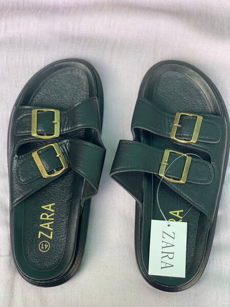 Sandales Noires en Cuir pour Femme