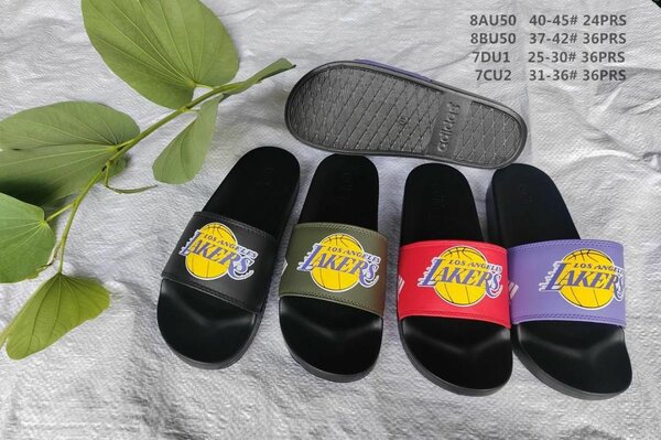 Sandales avec logos sportifs