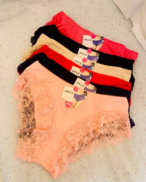 Culottes en dentelle élégantes