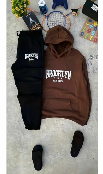 Tenue sport à capuche pour homme