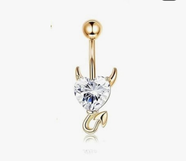 Piercing nombril cœur diable