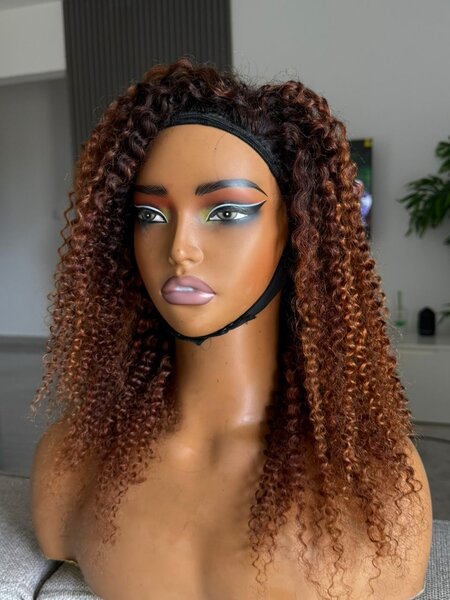 Demi Perruque Bouclée