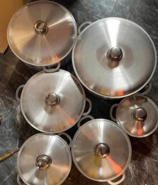 Batterie de cuisine inox professionnelle