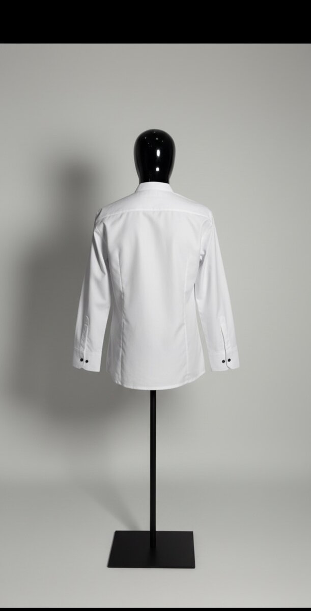 Chemise blanche avec poche noire