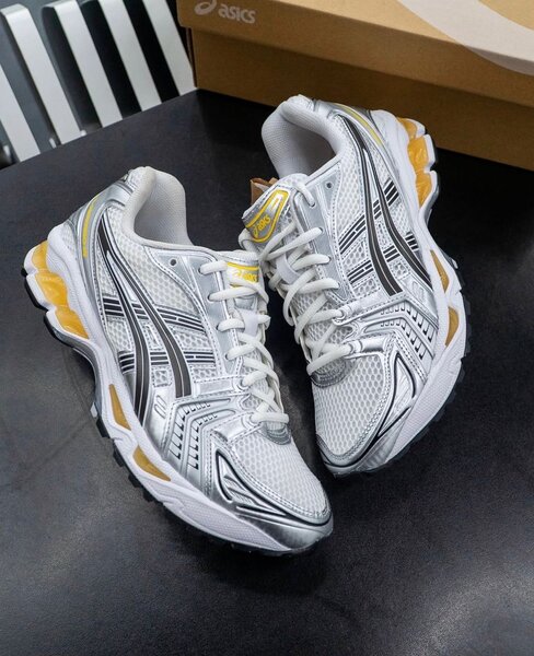Chaussures ASICS pour homme