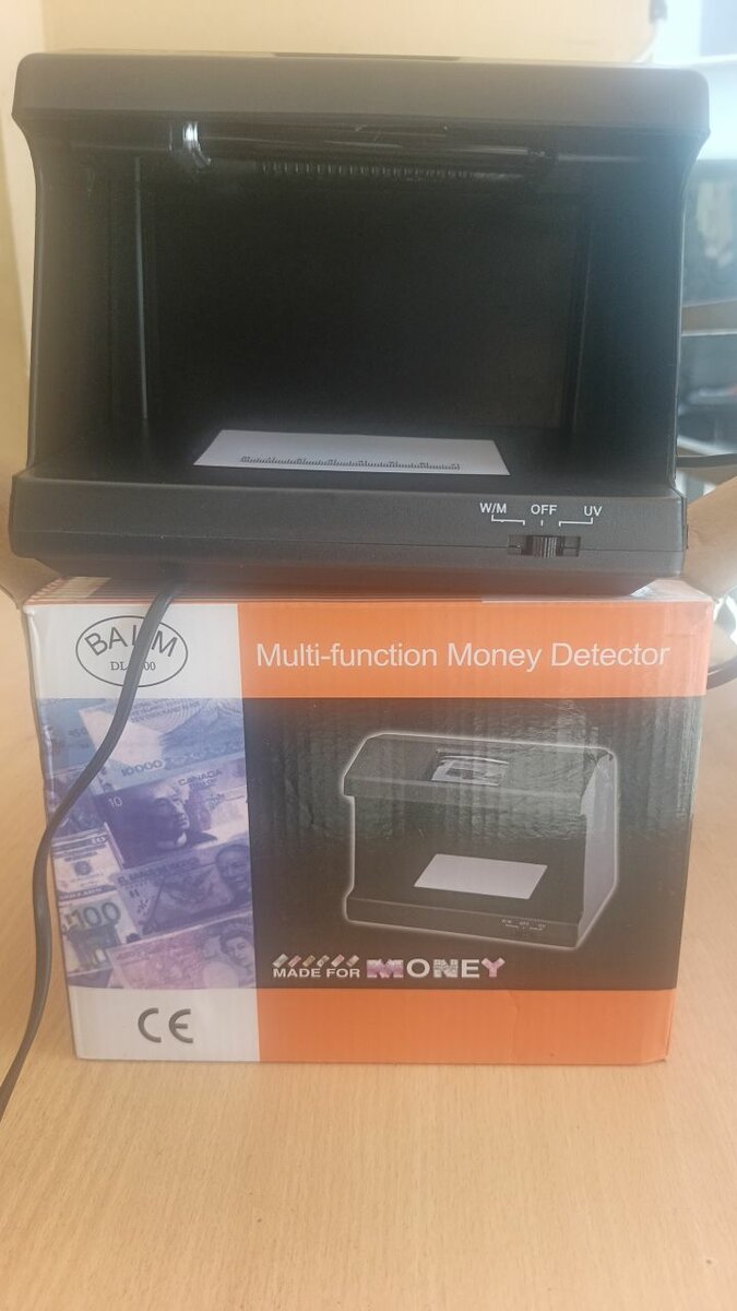 Détecteur de Faux Billets UV