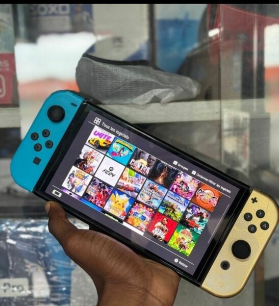 Nintendo Switch avec Joy-Con