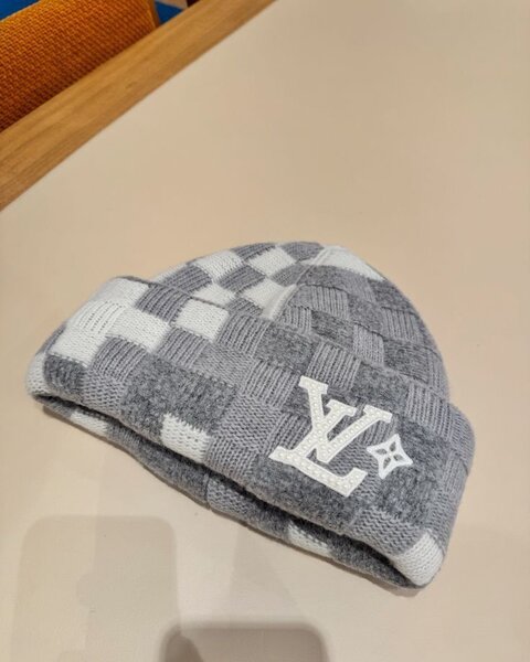 Bonnet classique LV