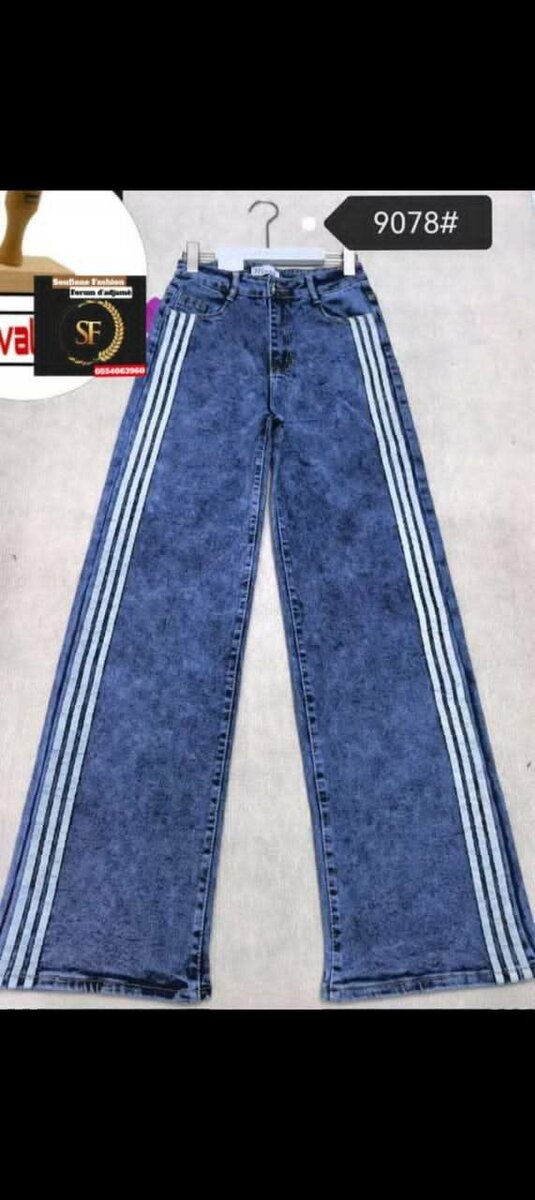 Jeans larges à rayures rétro