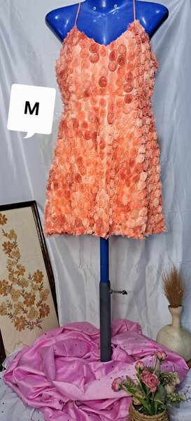 Robe à fleurs orange