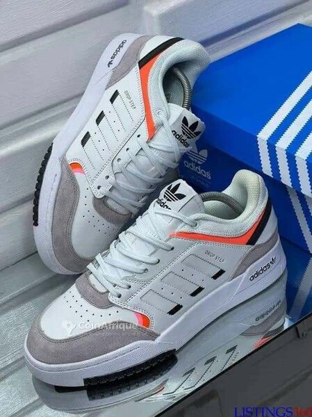 Chaussures Adidas Hautes Blanches