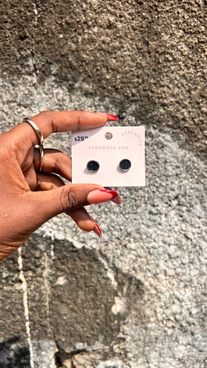 Boucles d'oreilles noires élégantes