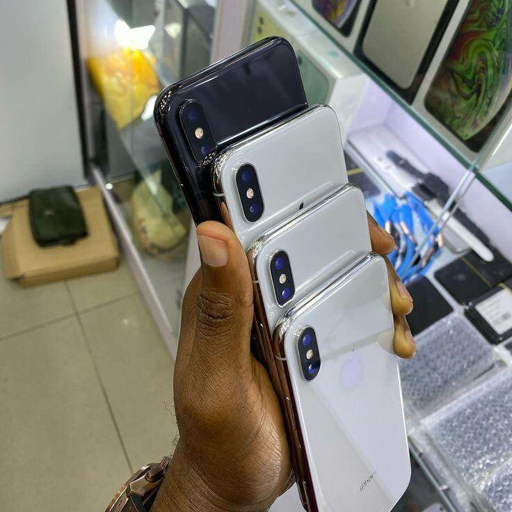 iPhone X housses et téléphones