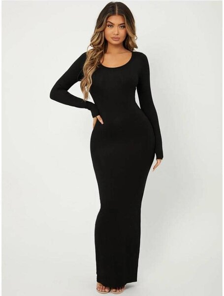 Robe longue noire élégante