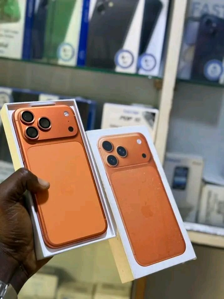 iPhone 17pro Orange 256gb