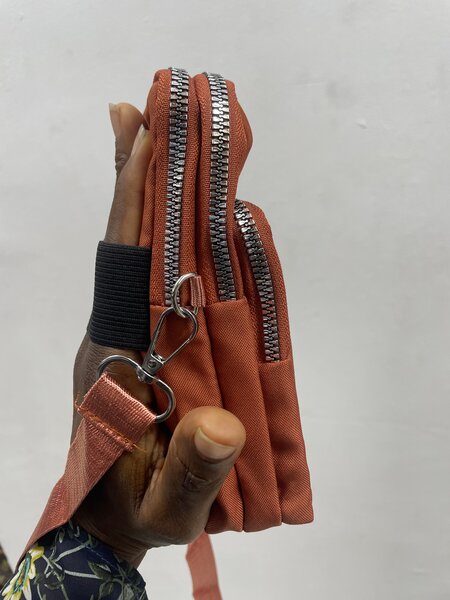 Sacoche bandoulière compacte