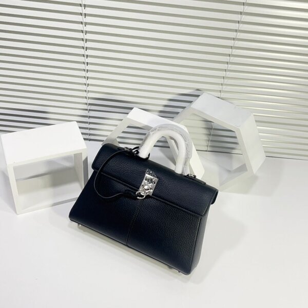 Sac à main élégant en cuir