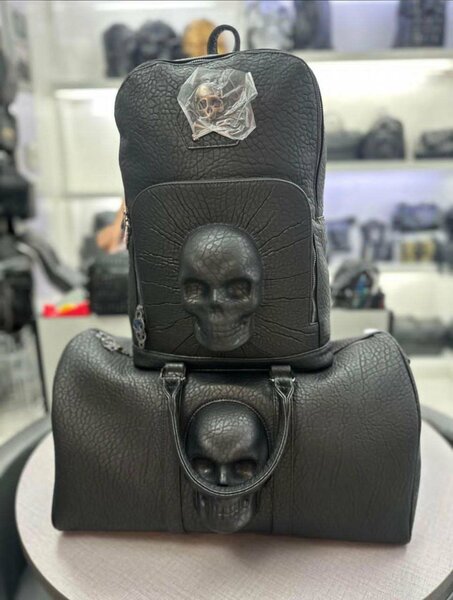 Sac à dos et sac à main crânes