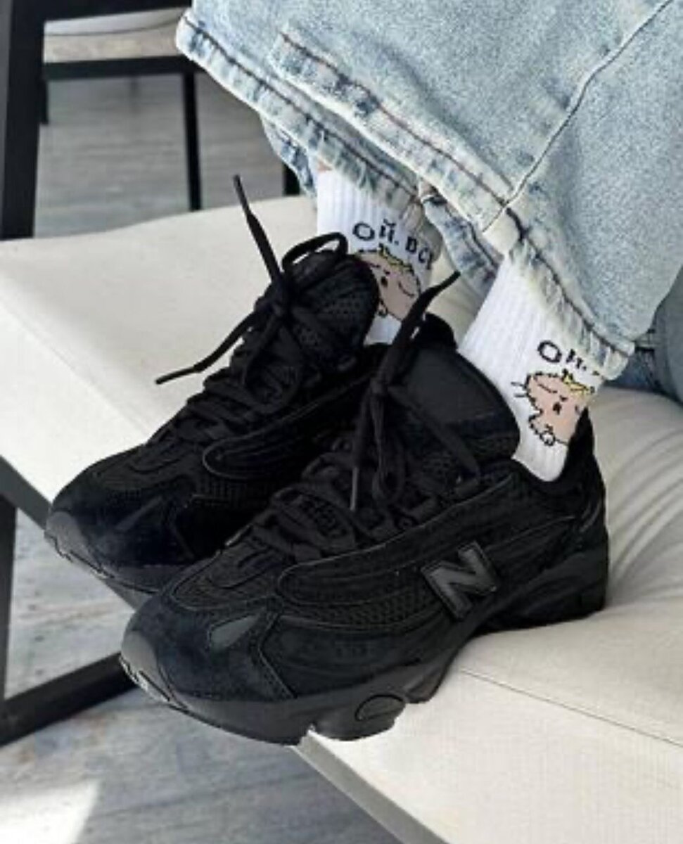 Sneakers noires tendance