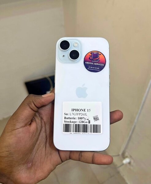 iPhone 15 128Go Blanc Neuf