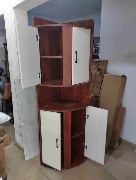 Armoire d'angle moderne