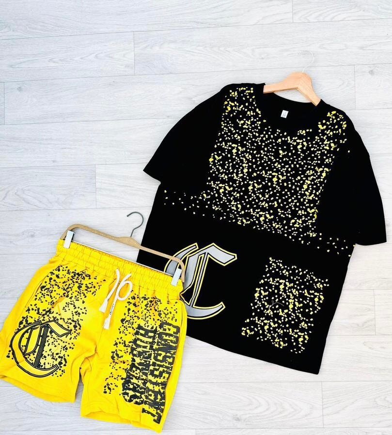 Ensemble t-shirt et short tendance