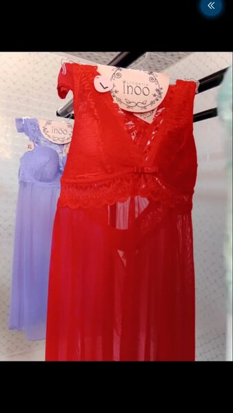 Ensemble lingerie et robe de nuit