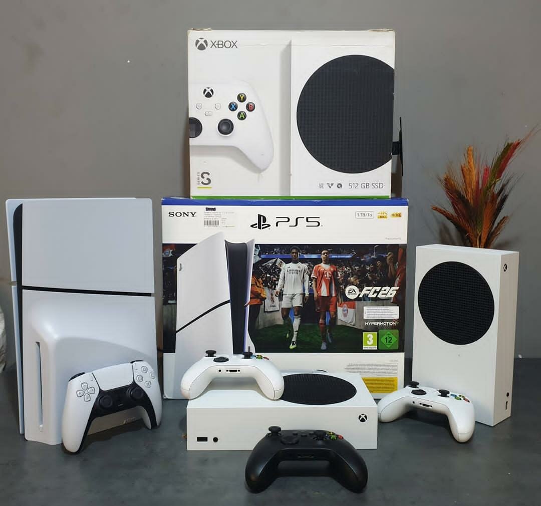 Console de jeux PS5 et Xbox