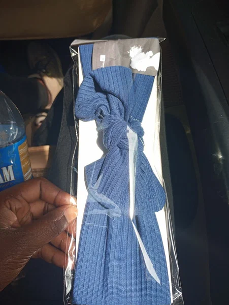 Noeud Papillon en Tricot Bleu