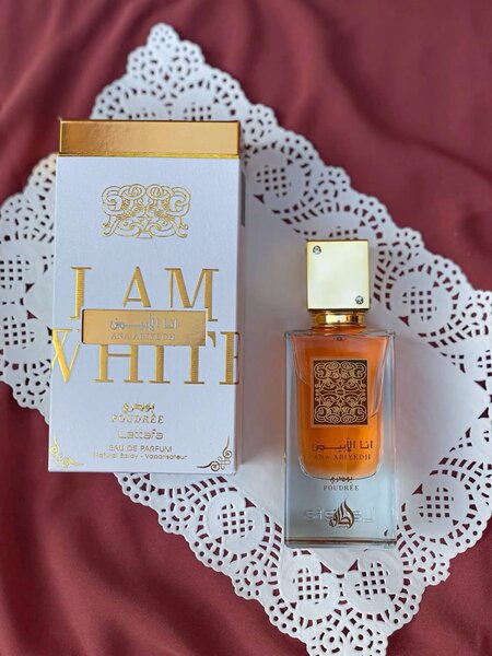 Ana abiyedh poudrée lattafa