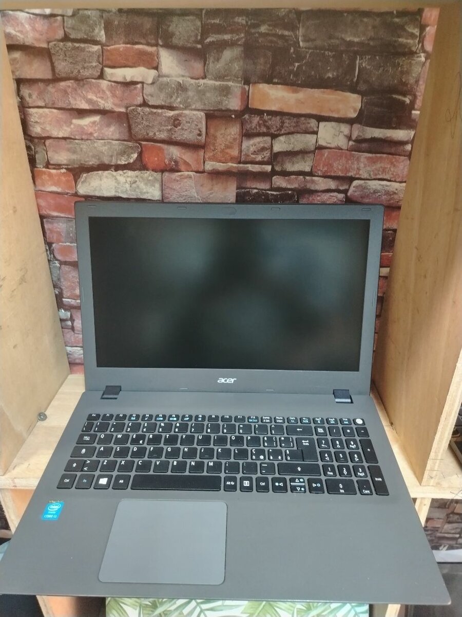 Acer Laptop i3