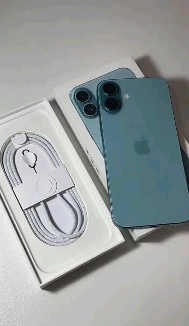 iPhone 16 Bleu Nouveau
