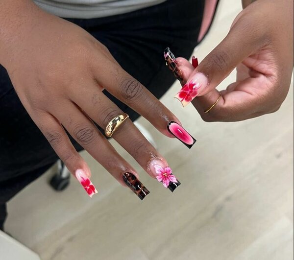 Ongles Acryliques Art Floral