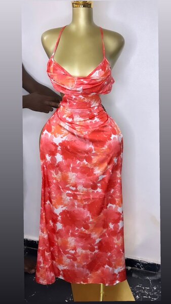 Robe longue fleurie rouge