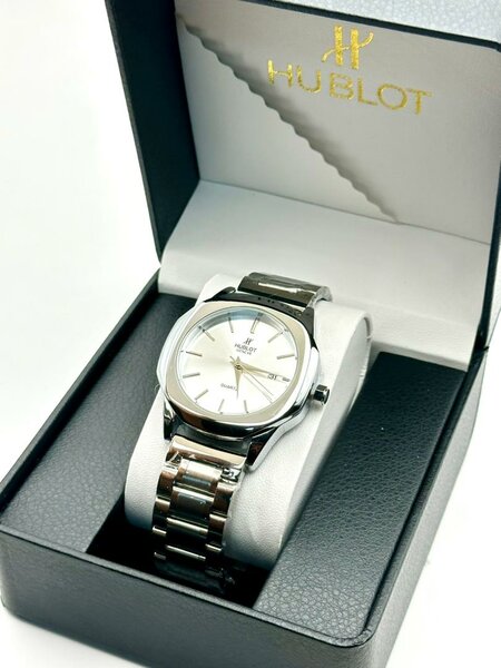 Montre Hublot Élégante Homme