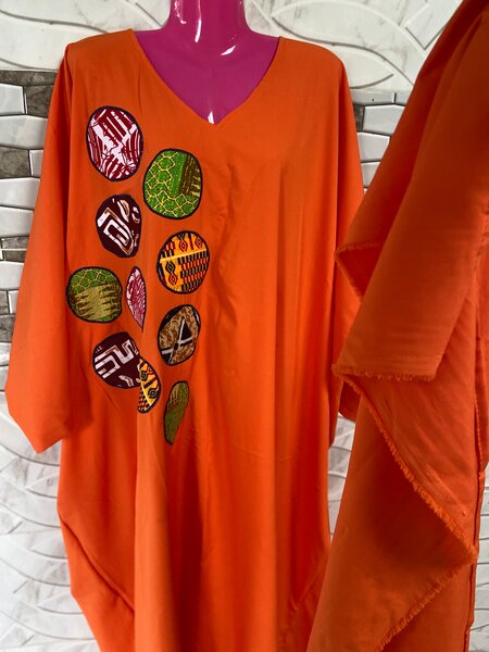 Robe kaftan orange éthnique