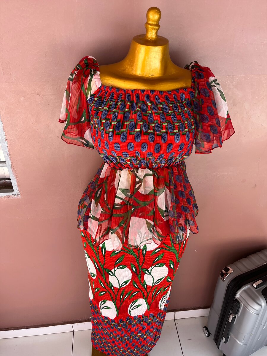 Ensemble jupe plissée et haut