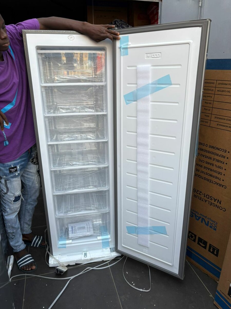 Réfrigérateur NASCO 140L - Argent